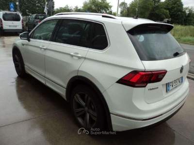 Volkswagen Tiguan 2.0 TDI SCR DSG Sport BlueMotion Technology Bianco usata Sala Bolognese