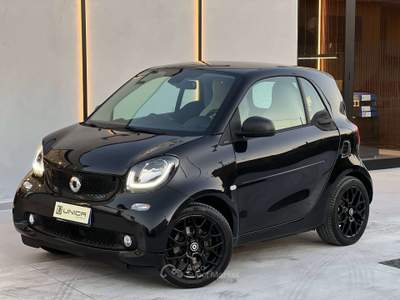 Smart ForTwo 0.9 t 90cv Superpassion twinamic ITALIANA Nero usata Pomigliano d'Arco