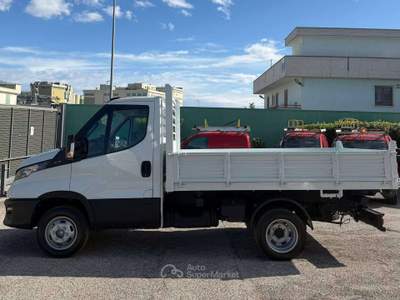 Iveco Daily 35C16 CASSONE RIBALTABILE 3 POSTI - 2022 Bianco usata Corato