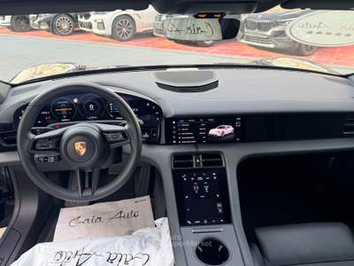 Porsche Taycan SPORT TURISMO PASM battery performance plus Grigio usata Roma