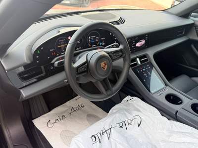 Porsche Taycan SPORT TURISMO PASM battery performance plus Grigio usata Roma