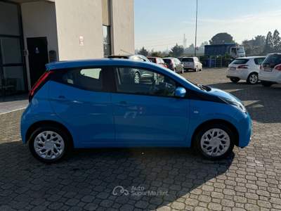 Toyota Aygo AUTOMATICA|1.0 VVT-i 72 CV 5 porte x-cool MMT Blu/Azzurro usata Calestano