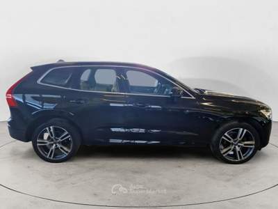 Volvo XC60 D4 AWD Geartronic Business Plus FINO A 3 ANNI DI GARANZIA KM ILLIMITATI E POSSIBILITA DI 3 ANNI DI MANUTENZIONE ORDINARIA Nero usata Salerno