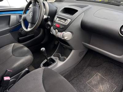 Toyota Aygo TOYOTA AYGO 1.0 Blu/Azzurro usata Brandizzo