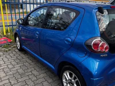 Toyota Aygo TOYOTA AYGO 1.0 Blu/Azzurro usata Brandizzo