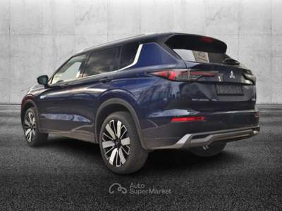 Mitsubishi Outlander 2.4L 4WD PHEV Instyle Blu/Azzurro usata Pieve di Cento