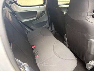 Citroen C1 5 porte airdream AMIC1 Argento usata Roma