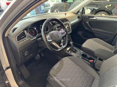 Volkswagen Tiguan Tiguan 2.0 TDI 150 CV SCR DSG Life Argento usata Concesio