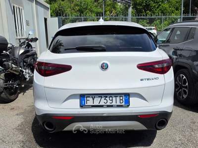 Alfa Romeo Stelvio pronta consegna reale in sede Bianco usata Roma