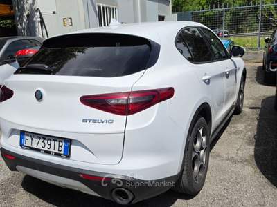 Alfa Romeo Stelvio pronta consegna reale in sede Bianco usata Roma