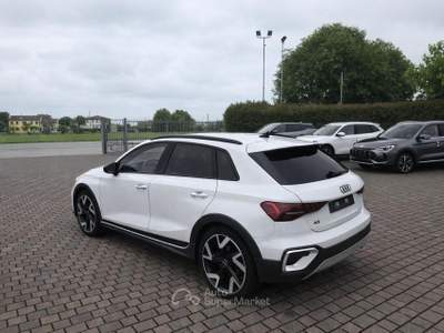 Audi A3 allstreet 35 TDI S tronic Identity Arrow S line Bianco usata Montagnana