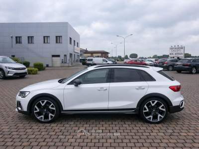 Audi A3 allstreet 35 TDI S tronic Identity Arrow S line Bianco usata Montagnana