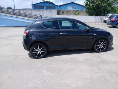 Alfa Romeo MiTo Alfa MiTo 1.3 Mjt 95cv anno 2016 Nero usata SAN MARTINO VALLE CAUDINA