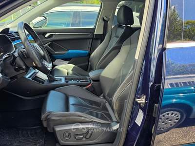 Audi Q3 s line tetto pelle gancio traino Blu/Azzurro usata Roma