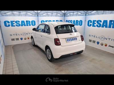 Fiat 500e 3+1 42 kWh Bianco usata Pont-Saint-Martin