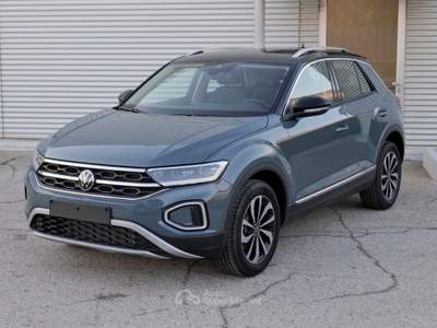 Volkswagen T-Roc 1.0 Tsi 115cv Style Blu/Azzurro usata Civita Castellana