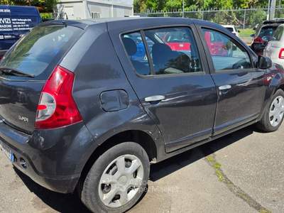 Dacia Sandero impianto a gas valido Grigio usata Roma