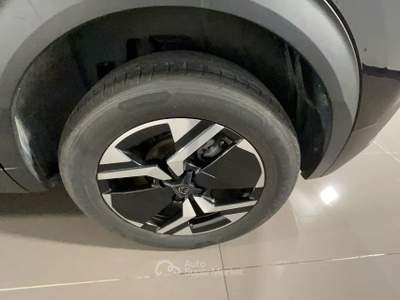 Peugeot 2008 PEUGE 2008 1.2 PURETECH ALLURE S&S 100CV 2008 1.2 puretech Allure s&s 100cv Nero usata Roma