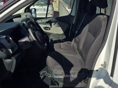 Renault Trafic T27 1.6 dCi 120CV S&S PL-TN Intens Bianco usata Frattaminore