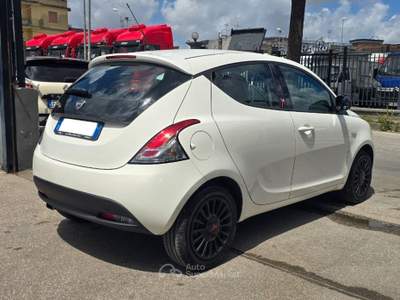 Lancia Ypsilon 1.2 69 CV 5 porte Elefantino Bianco usata Frattaminore