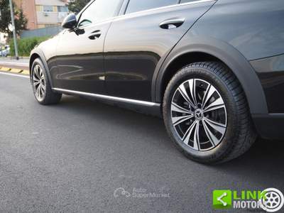 Mercedes-Benz Classe C D All-Terrain Premium Plus 4 Matic Nero usata Bari
