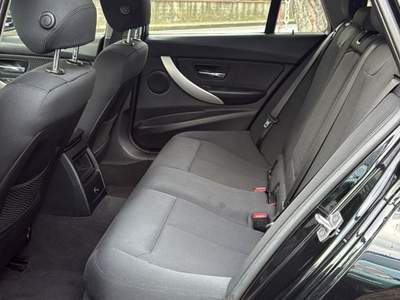 BMW Serie 3 318d Vettura famigliare ma anche sportiva Nero usata Sant'Omero