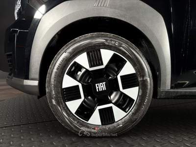 Fiat Grande Panda 1.2 100 CV S&S Icon Nero usata Bastia Umbra