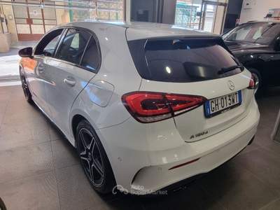 Mercedes-Benz Classe A d Automatic PREMIUM EDITION Bianco usata Gragnano