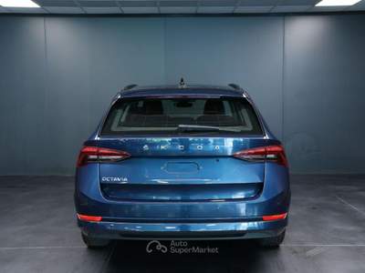 Skoda Octavia 2.0 TDI 116CV DSG Wagon Executive Blu/Azzurro usata Arsiè