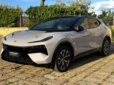Lotus Eletre Eletre Grigio usata Castellaneta