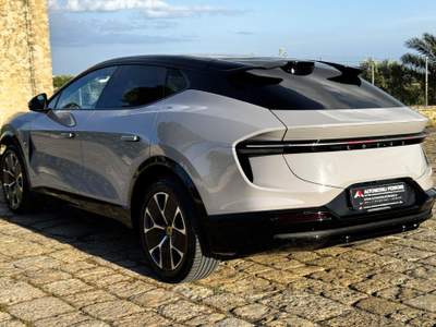 Lotus Eletre Eletre Grigio usata Castellaneta
