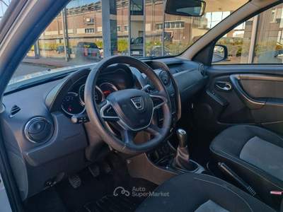 Dacia Duster 1.6 115CV Start&Stop 4x2 GPL Lauréate Bianco usata Castelfranco di Sotto