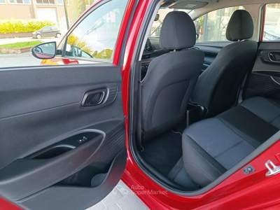 Hyundai i20 1.2 MPI GPL Connectline Rosso usata Castelfranco di Sotto