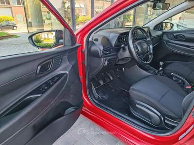 Hyundai i20 1.2 MPI GPL Connectline Rosso usata Castelfranco di Sotto