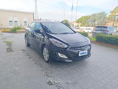 Hyundai i30 Wagon 1.6 CRDi Comfort Nero usata Castelfranco di Sotto