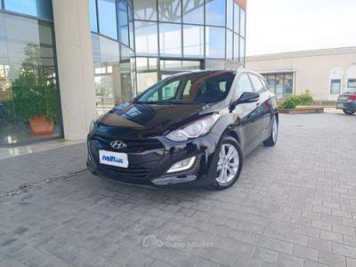 Hyundai i30 Wagon 1.6 CRDi Comfort Nero usata Castelfranco di Sotto