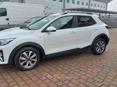 Kia Stonic 1.2 DPI Style Aziendale Italia 50.000 KM Bianco usata Civitella in Val di Chiana