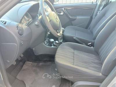 Dacia Duster 1.6 110CV 4x4 Lauréate Unico Prop. Imp. Metano Argento usata Civitella in Val di Chiana