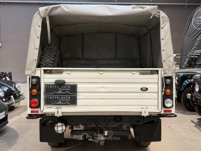 Land Rover Defender 130 2.5 Td5 cat CrewCab S Bianco usata Bologna