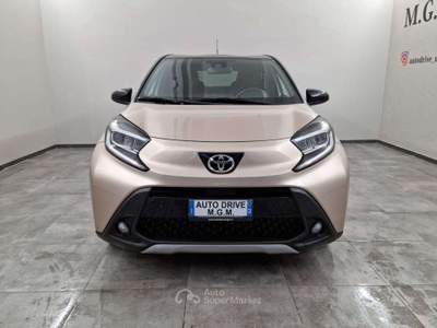 Toyota Aygo X 1.0 VVT-i 72 CV 5 porte Lounge S-CVT usata Erba