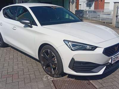 Cupra Leon Leon  1.5 tsi 150cv ACT km 29000 pack performance Bianco usata Carignano