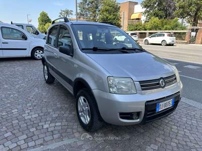 Fiat Panda Panda 1.3 mjt 16v Climbing 4x4 Argento usata Ferrara