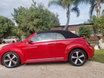 Volkswagen Maggiolino Maggiolino Cabrio 1.6 tdi Design 105cv Rosso usata Ladispoli