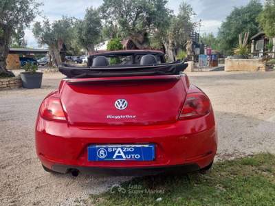 Volkswagen Maggiolino Maggiolino Cabrio 1.6 tdi Design 105cv Rosso usata Ladispoli