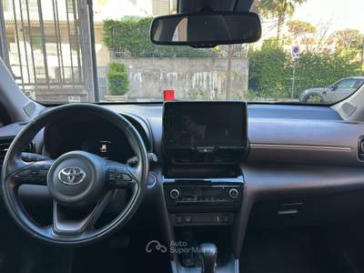 Toyota Yaris Cross 5p. E-CVT AWD-i Adventure PREZZO REALE Grigio usata Genova