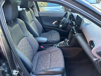 Toyota Yaris Cross 5p. E-CVT AWD-i Adventure PREZZO REALE Grigio usata Genova