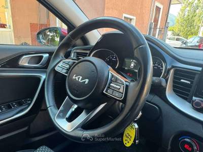 Kia XCeed 1.0 t-gdi High Tech Gpl 117cv TAGLIANDI UFFICIALI Rosso usata Erba