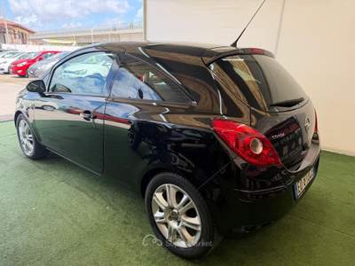 Opel Corsa 1.2 BENZINA 85CV Nero usata Giugliano