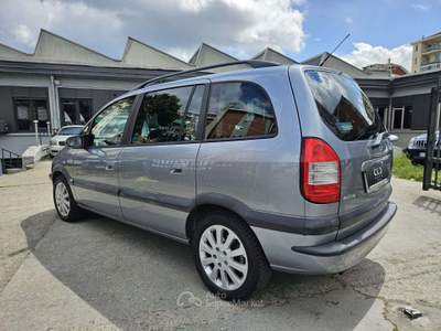 Opel Zafira Zafira 1.8 16v Elegance  7POSTI Grigio usata Torino