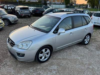 Kia Carens VGT EX Class per Export Argento usata Rimini